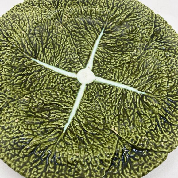 Vintage Bordallo Pinheiro Cabbage Leaf Plate Made in Portugal 8 1/4" - Picture 2 of 7